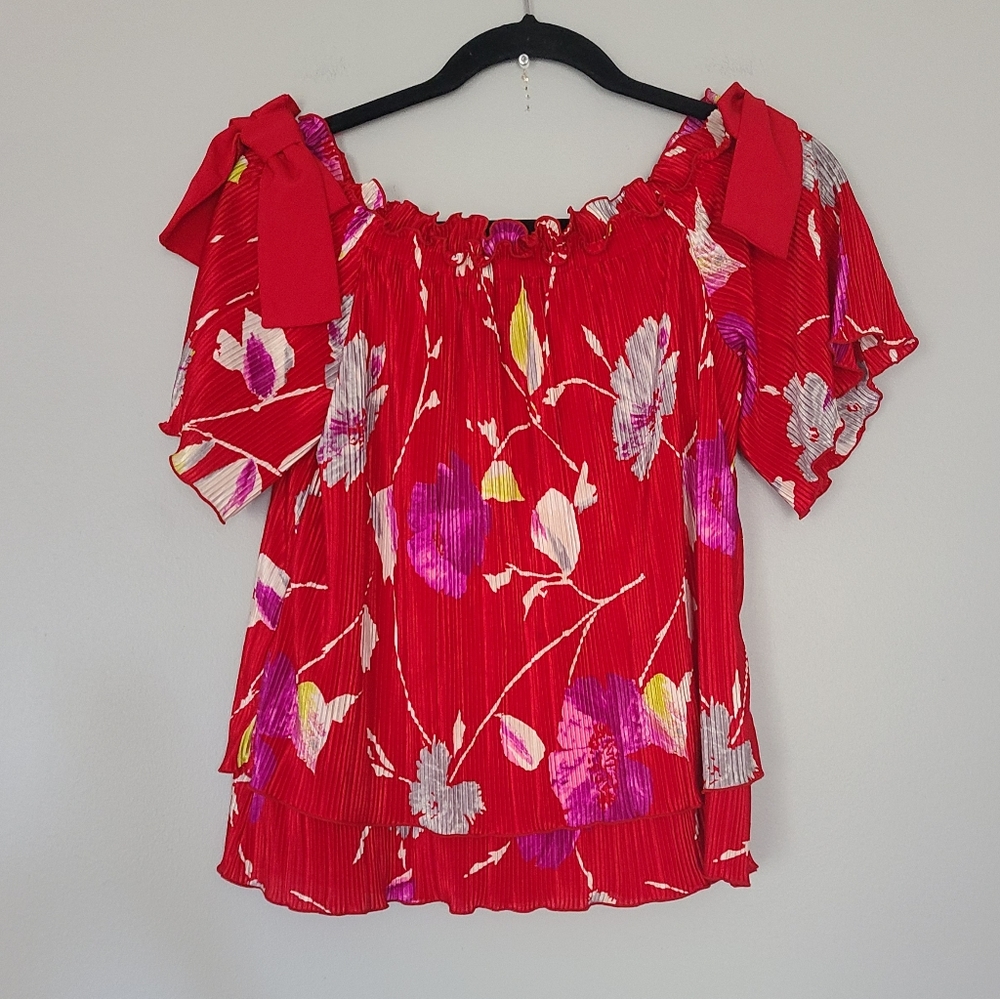 Banana Republic women Red Floral Top S tropical